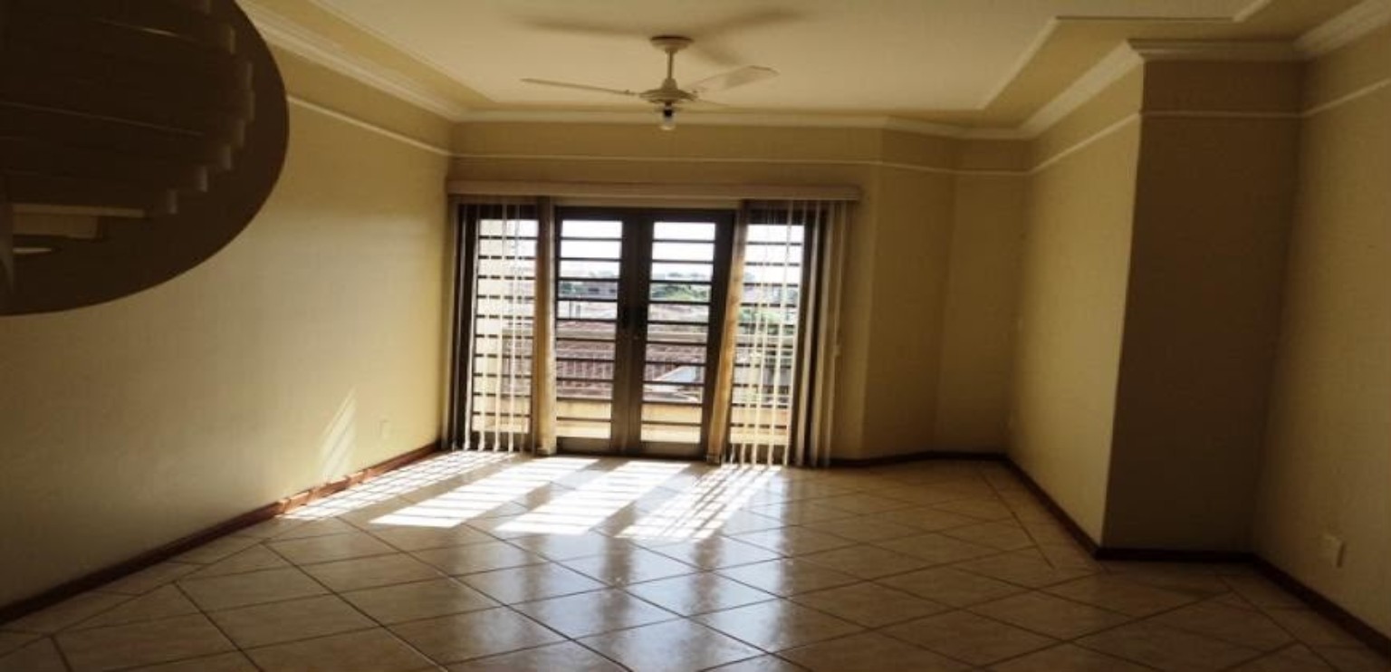 Apartamento amplo de 100 m² no Bandeirantes em Bandeirantes