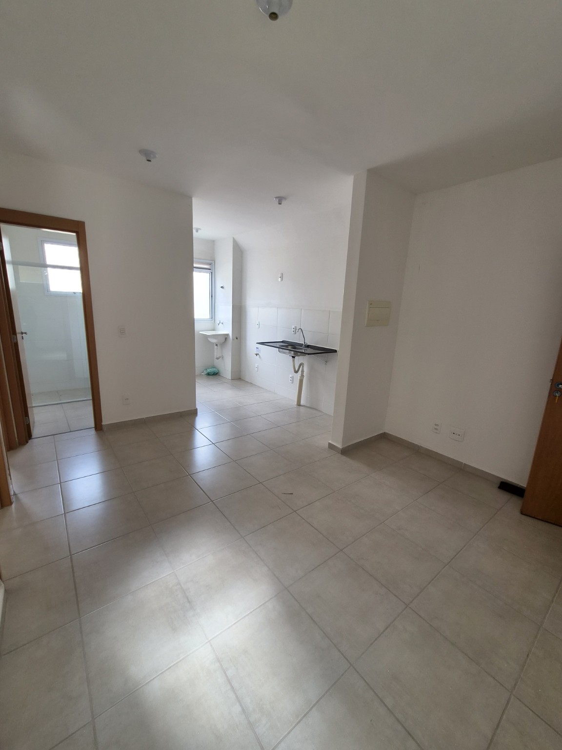 Apartamento térreo no Condomínio Parque dos Lírios em Parque dos Lírios
